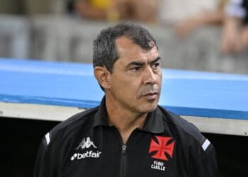 Explore outros assuntos abordados na coletiva de imprensa de Fábio Carille após Vasco 0 x 0 Flamengo.