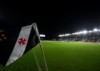 Vasco conquista 6 vitórias e 1 empate em 7 partidas em São Januário em 2025