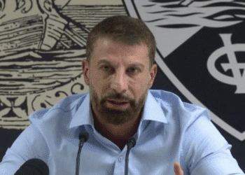 Euriquinho: ‘O Pedrinho assumiu a presidência do Vasco, mas quem realmente comanda o clube são outros’