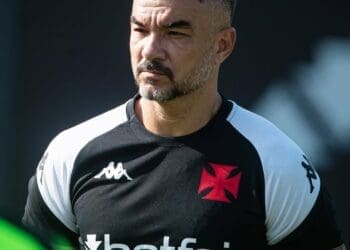 Comissão técnica se despede do Vasco juntamente com Carille; Daniel Félix assume temporariamente a preparação física