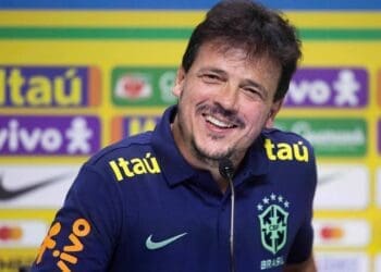 Admiração por Pedrinho e desejo de permanecer no Rio podem ser fatores decisivos para Fernando Diniz acertar com o Vasco