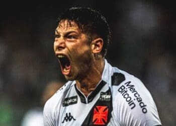 Capasso não será reintegrado ao grupo, mesmo com a chegada de um novo técnico.