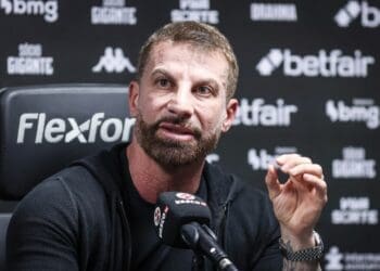 Balanço não auditado de 4 páginas revela que a dívida da Vasco SAF totaliza R$ 1,18 bilhão.