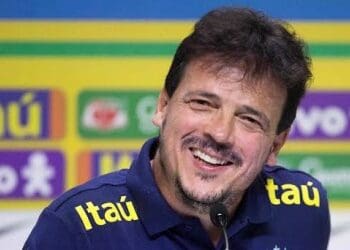 Pedrinho: ‘Estamos em fase de negociação com Fernando Diniz’