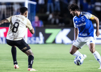 Transmissão do jogo Cruzeiro x Vasco colocou a Record TV na 2ª posição de audiência nacional.