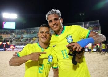 Futebol de Praia: Brasil de Mauricinho e Benjamin Jr. conquista vitória sobre El Salvador na estreia da Copa do Mundo