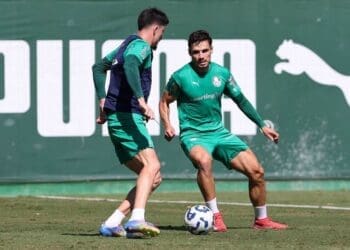 Palmeiras deve contar com Raphael Veiga e Mayke no confronto contra o Vasco.