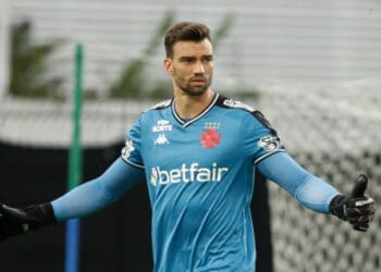 Léo Jardim deve ser convocado normalmente para a partida contra o Lanús.