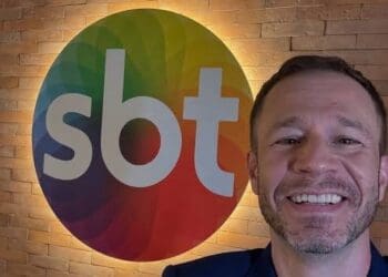 Veja os profissionais que estarão na transmissão de Lanús x Vasco na TV.