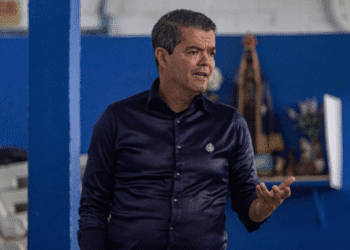 Atualmente diretor do Joinville, Felipe Ximenes figura na mira do Vasco.