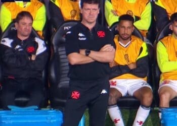 Fernando Diniz será introduzido após o treino matutino desta 5ª-feira.