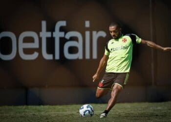 Vasco divulga imagens do treinamento desta sexta-feira no CT Moacyr Barbosa; confira