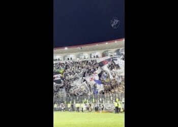 Vasco compartilha vídeo da celebração da torcida em São Januário; confira