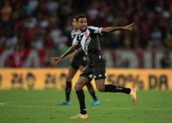 A equipe de Jair declara que jogador não possui propostas no momento.