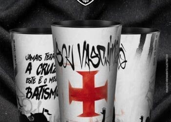 Confira o copo que será vendido nesta terça-feira em São Januário.