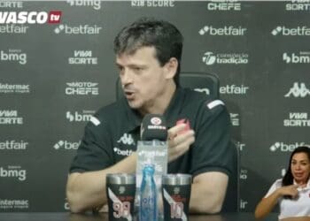 Fernando Diniz pede apoio da torcida para o clássico de sábado contra o Fluminense: ‘Contamos com nossa fiel torcida mais uma vez’