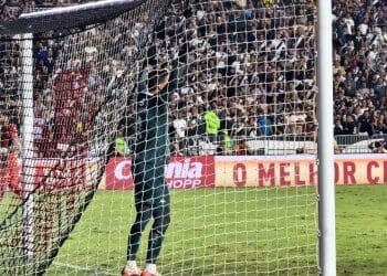 Confira as defesas de Léo Jardim na disputa de pênaltis contra o Operário sob uma nova perspectiva.