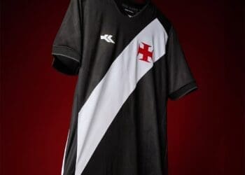 Confira os detalhes da camisa preta da Kyrios para as competições olímpicas do Vasco.