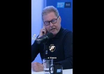 Oswaldo de Oliveira comenta sobre a equipe do Vasco; assista ao vídeo.