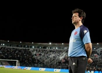 Vasco enfrenta etapa crucial para escapar do Z4 e assegurar classificação na Sul-Americana antes da pausa.