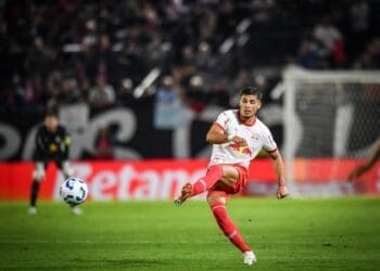 Red Bull Bragantino enfrenta 6 desfalques e 5 jogadores pendurados para o duelo deste sábado contra o Vasco.