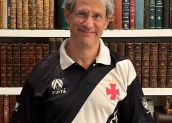 Vasco felicita o advogado e autor vascaíno José Roberto de Castro Neves por sua escolha para a Academia Brasileira de Letras.