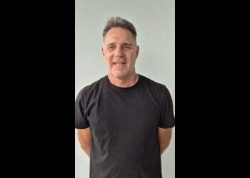 Carlos Germano recorda momentos ao lado de Dinamite; assista ao vídeo