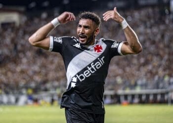 Descubra os motivos que levaram o Vasco a antecipar o término do contrato de Payet.