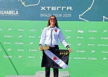 Maratonas Aquáticas: Gloria Raizer conquista o título geral feminino no 3km Swim Challenge do XTerra Brasil em Ilhabela