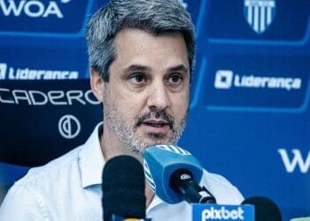 Executivo Eduardo Freeland se despede do Avaí neste sábado e deverá ser confirmado pelo Vasco.