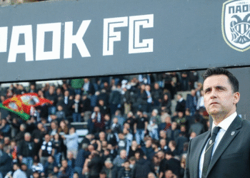 Carlos Amodeo apresentou a proposta do Vasco ao executivo português Mário Branco.