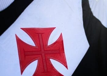 CRVG comunica que recebeu multa de R$ 24 milhões da Receita Federal por não realizar a retenção ou recolhimento de impostos na fonte durante as administrações Campello e Salgado.