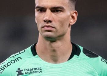 Léo Jardim pode ter sido proposto ao Bahia.