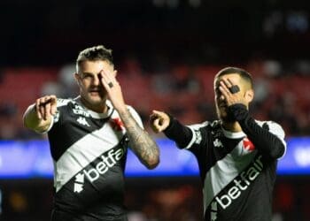 Vasco conquista sua primeira vitória fora de casa no Brasileiro 2025.