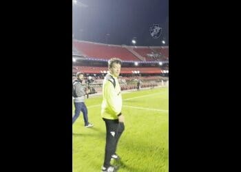 Fernando Diniz, no Morumbi: ‘Conquista do Vascão’; assista ao vídeo