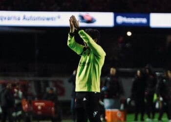 Fernando Diniz comenta sobre a partida contra o São Paulo: ‘Uma vitória que reflete nossa identidade, dedicação e grande mérito’