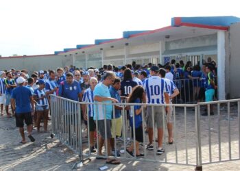 MP de Alagoas exige cumprimento da lei da meia-entrada na comercialização de bilhetes para CSA x Vasco; resposta do clube.