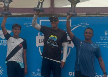 Maratonas Aquáticas: Miguel Oliveira e Pedro Oliveira brilham com medalhas no Lifeguard 220 Camboinhas