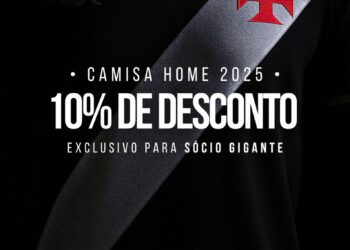 Membros recebem 10% de desconto na nova camisa preta do Vasco; confira os detalhes
