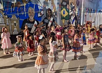 Iniciativa ‘Barreira sem Barreiras’ realiza exibições de balé em São Januário