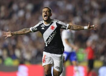 Após a renovação contratual, Philippe Coutinho deverá adotar a camisa 10 do Vasco.