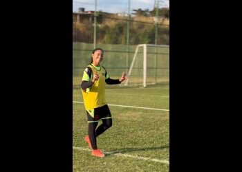 Vasco compartilha vídeo da reintegração do time feminino