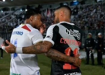 Decisão do STJD: Philippe Coutinho tem suspensão rebaixada a advertência e está apto para jogar.