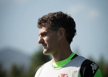 Vasco compartilha imagens do treino desta sexta-feira; confira!