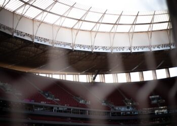 Vasco compartilha imagens de Mané Garrincha antes do confronto com o Botafogo; confira