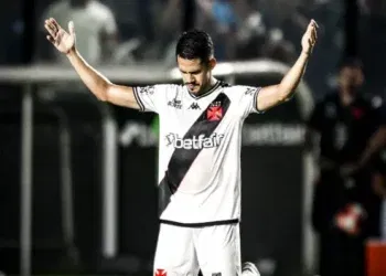 Desempenho do Vasco fica abaixo do esperado na ausência de Lucas Oliveira como titular