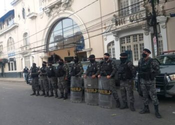 São Januário contará com aumento de efetivo policial para Vasco x Grêmio
