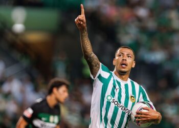 Vasco solicita permissão à juíza da Recuperação Judicial para adiantar as parcelas das vendas de Clayton e Orellano.