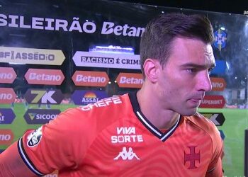 Léo Jardim: ‘Estamos indo bem na partida’; assista ao vídeo