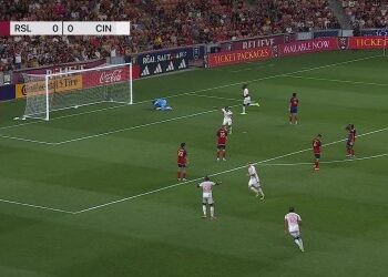 Ex-jogador do Vasco, Orellano marca o gol decisivo para sua equipe na MLS; confira o vídeo!